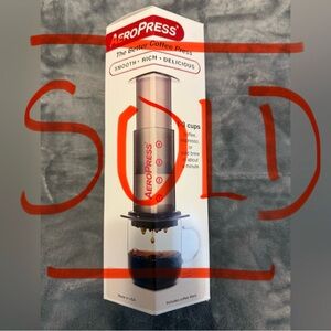 ❗️SOLD❗️AeroPress Coffee Maker Original 1–3 Cup Portable Coffee Press New in Box